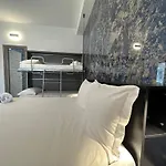 Umberto 28 Pensión 3*