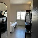 Umberto 28